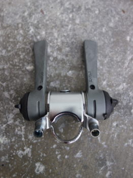 NOS Suntour Accushift 6 speed indexed shifters with stem mount