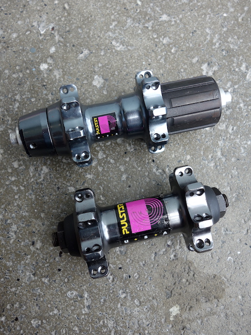 Pulstar-Hubs-grey-1.jpg