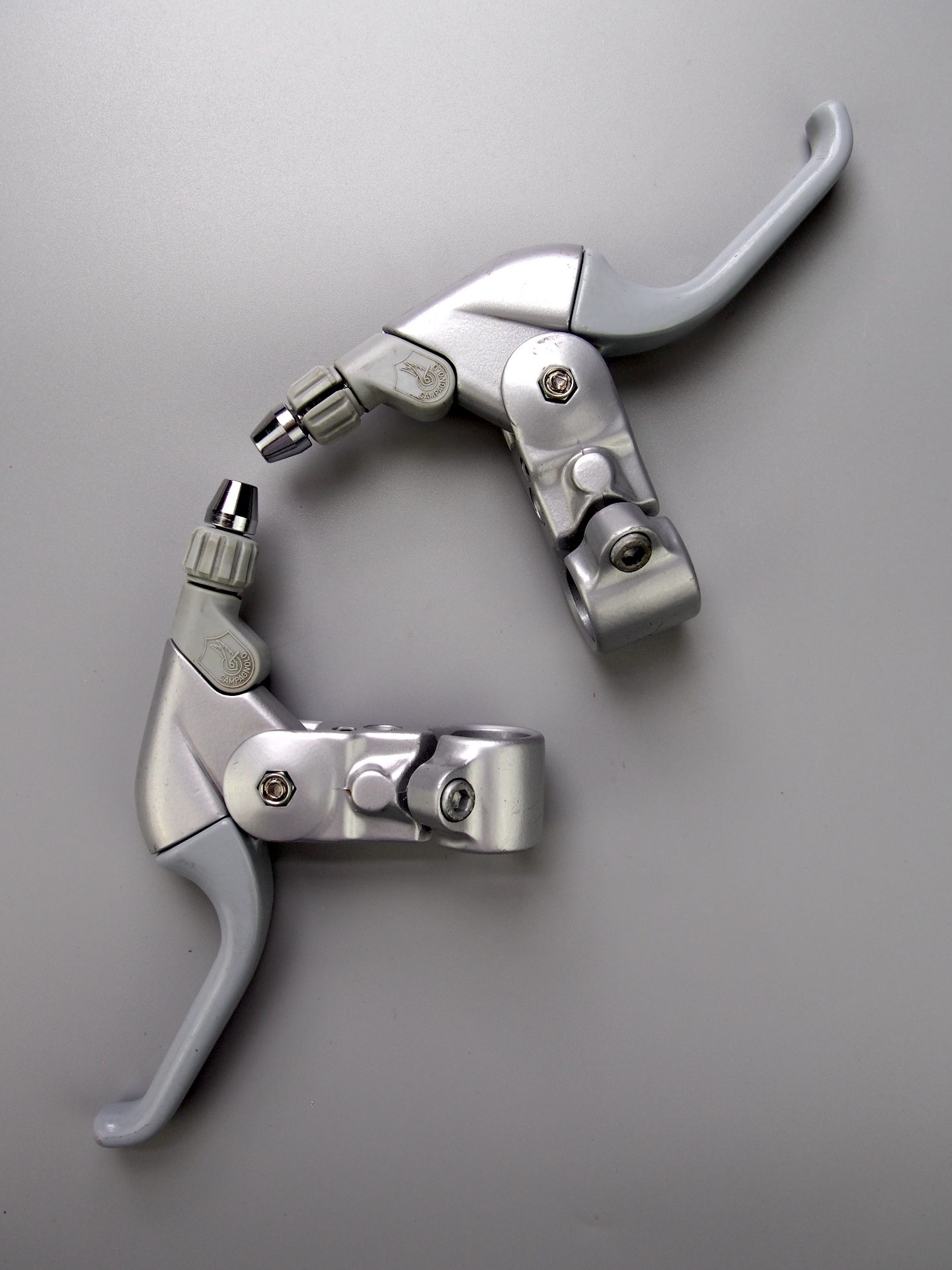 Campagnolo Centaur compact cantilever brake levers – Q05C-SX/DX – Grey