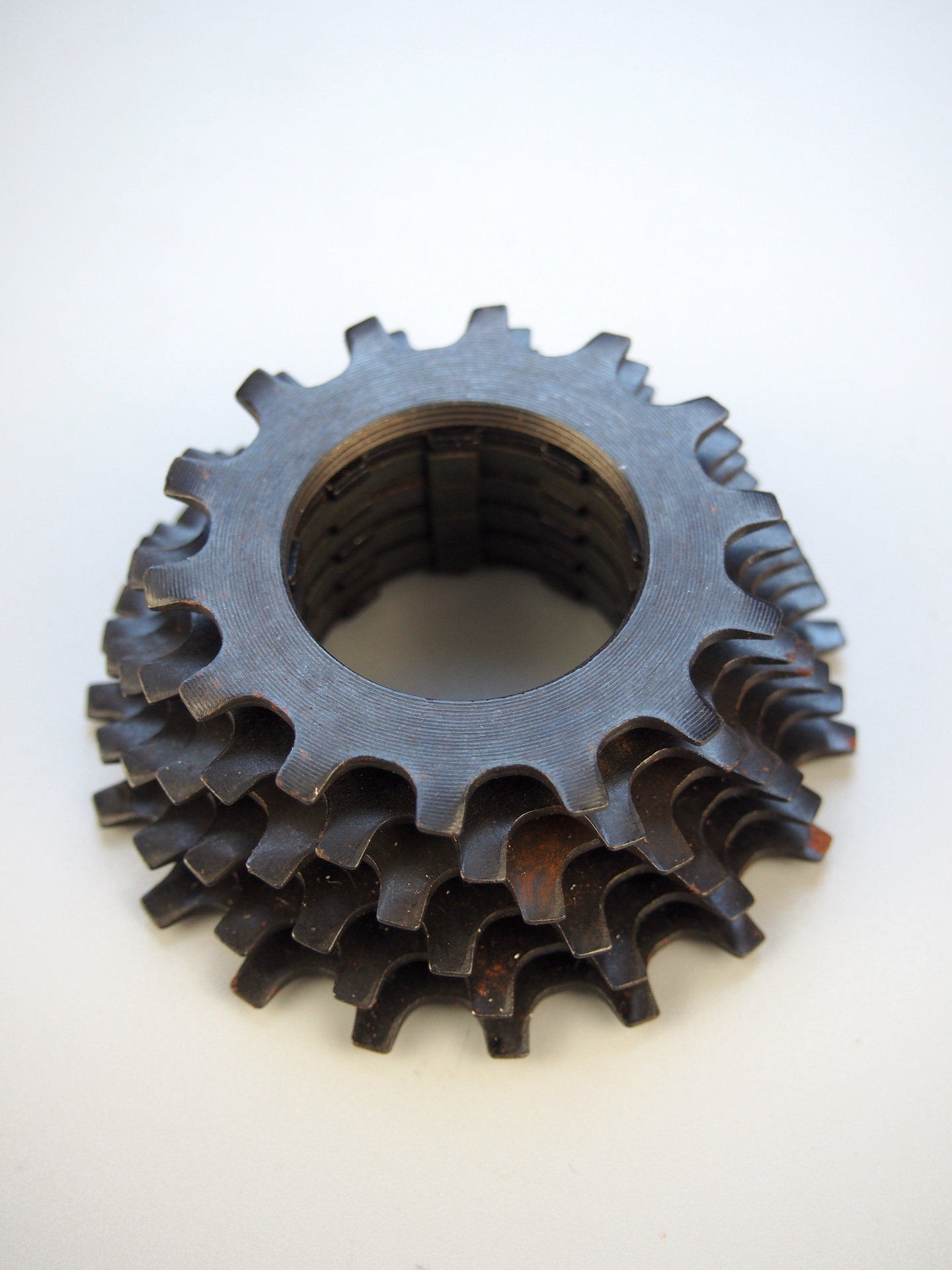 Shimano 600 EX 6 speed UniGlide cassette – 13-18