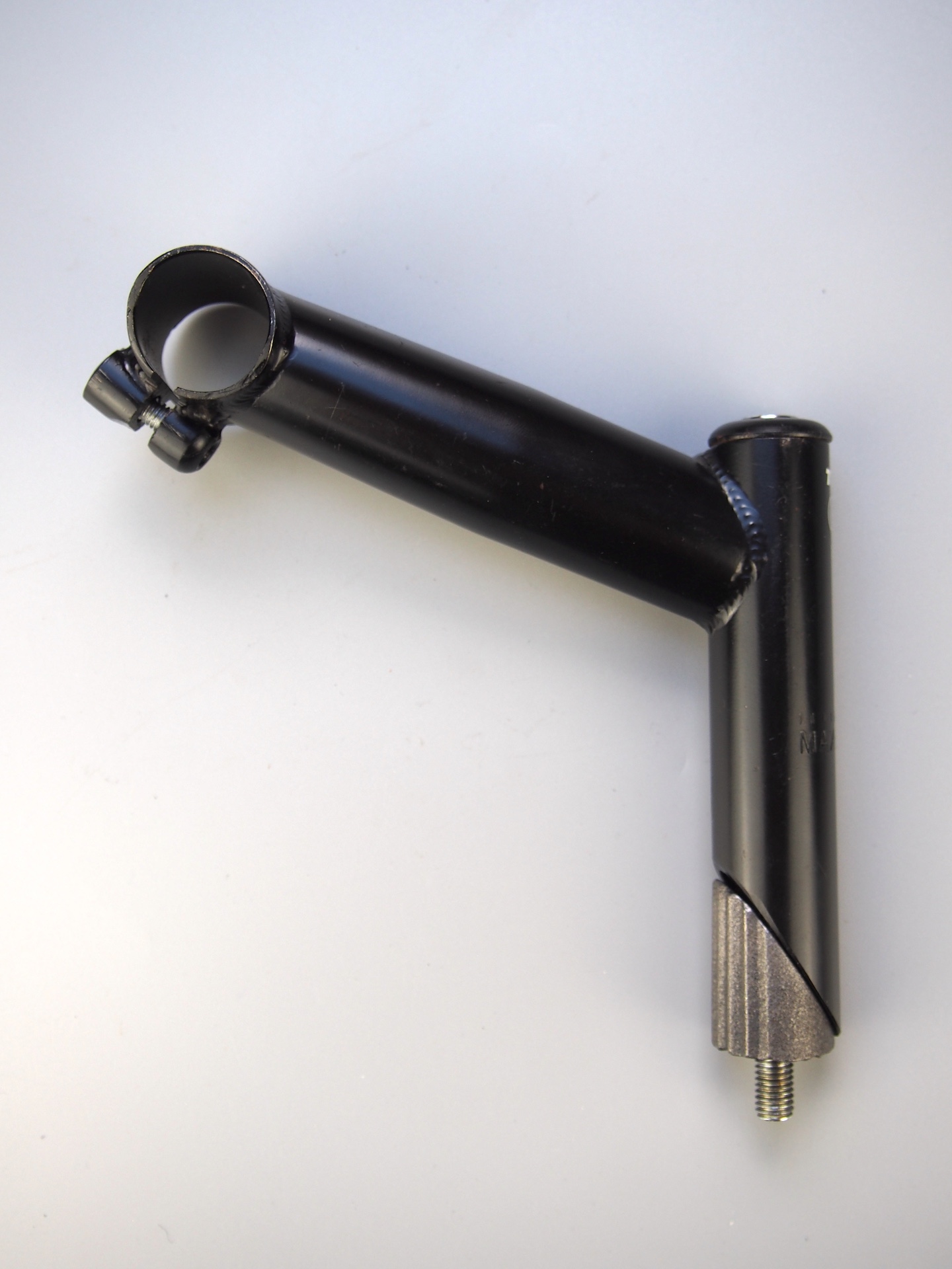 Tioga Avenger 'T-Bone' O/S quill stem – 1 1/8″ x 120 mm Black