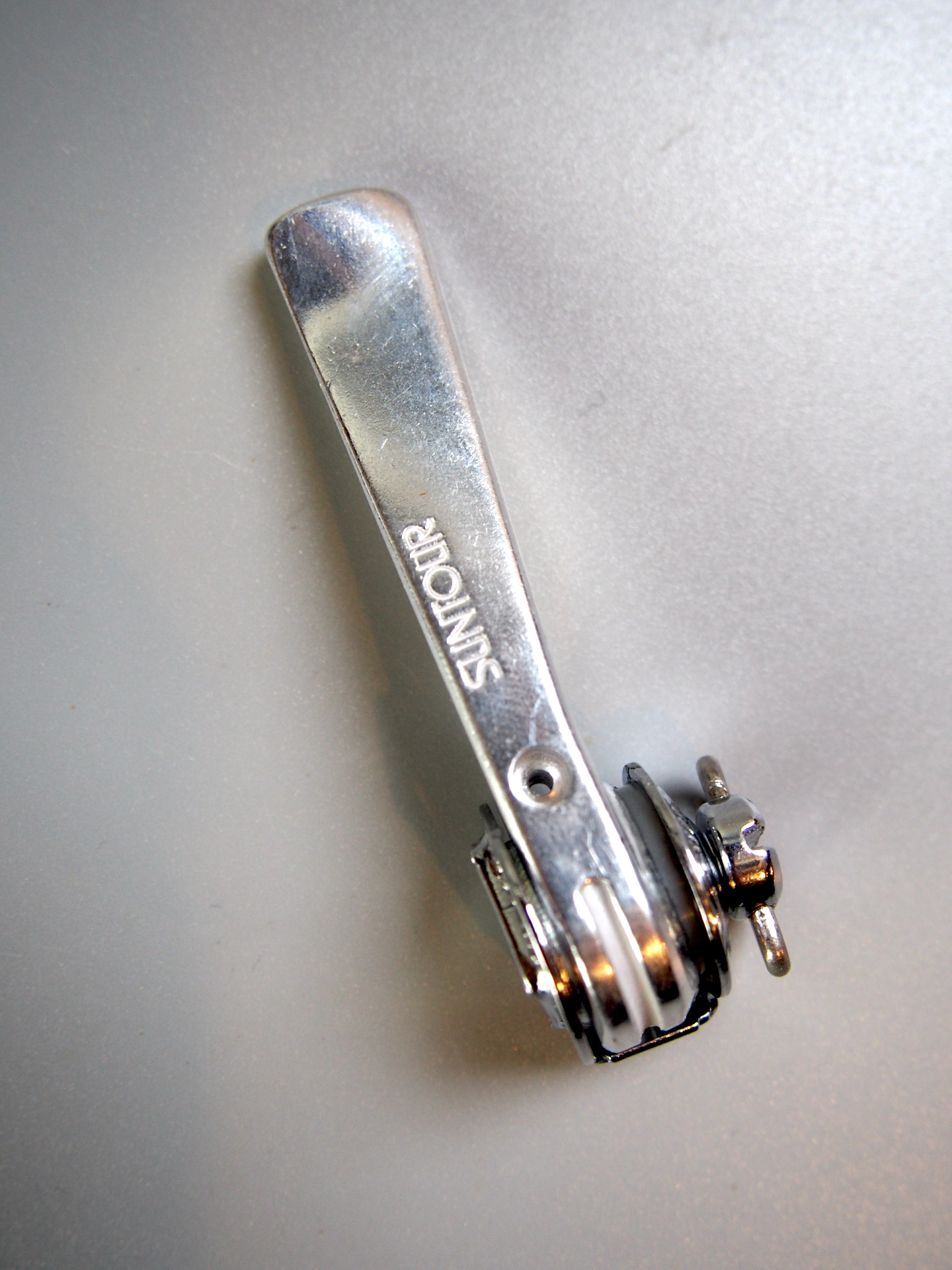 Suntour right hand downtube shifter – LS-SLW-G 2 Suntour right hand downtube shifter – LS-SLW-G