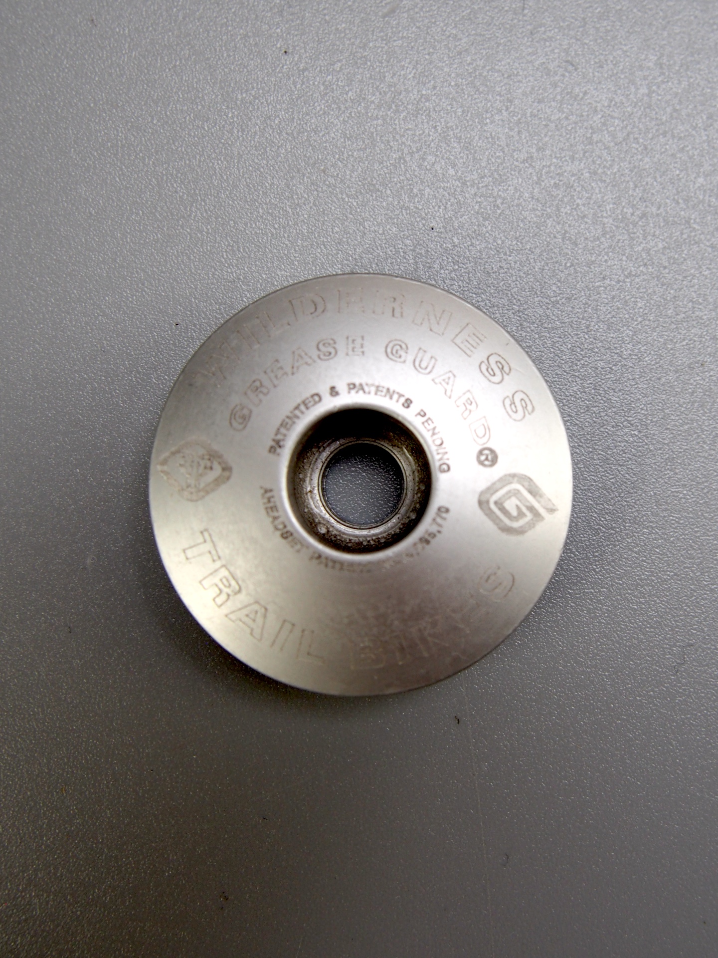 Wilderness Trail Bikes (WTB) 1 ⅛" ahead stem top cap – Silver 1 Wilderness Trail Bikes (WTB) 1 ⅛" ahead stem top cap – Silver